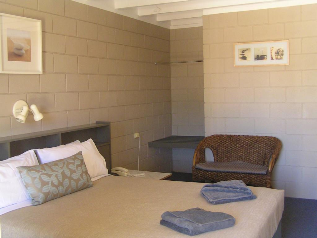 Dongara Old Mill Motel Bagian luar foto